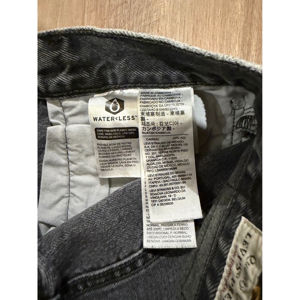 Levis 501 Original Jeans Womens W24 L32 Black Grey Straight Leg Raw Hem Premium - Picture 6 of 7